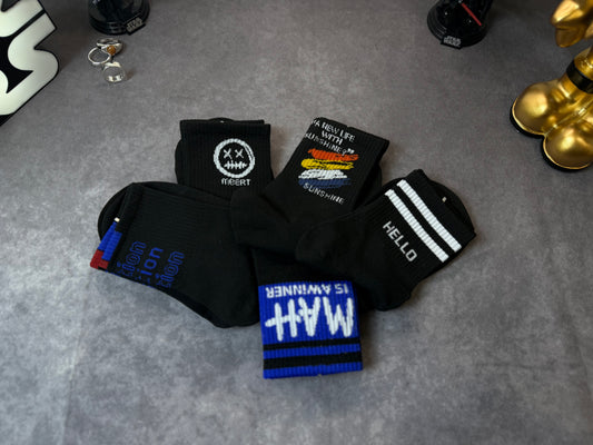 Dino & Robot Print Skateboard Sport Mid-calf Socks