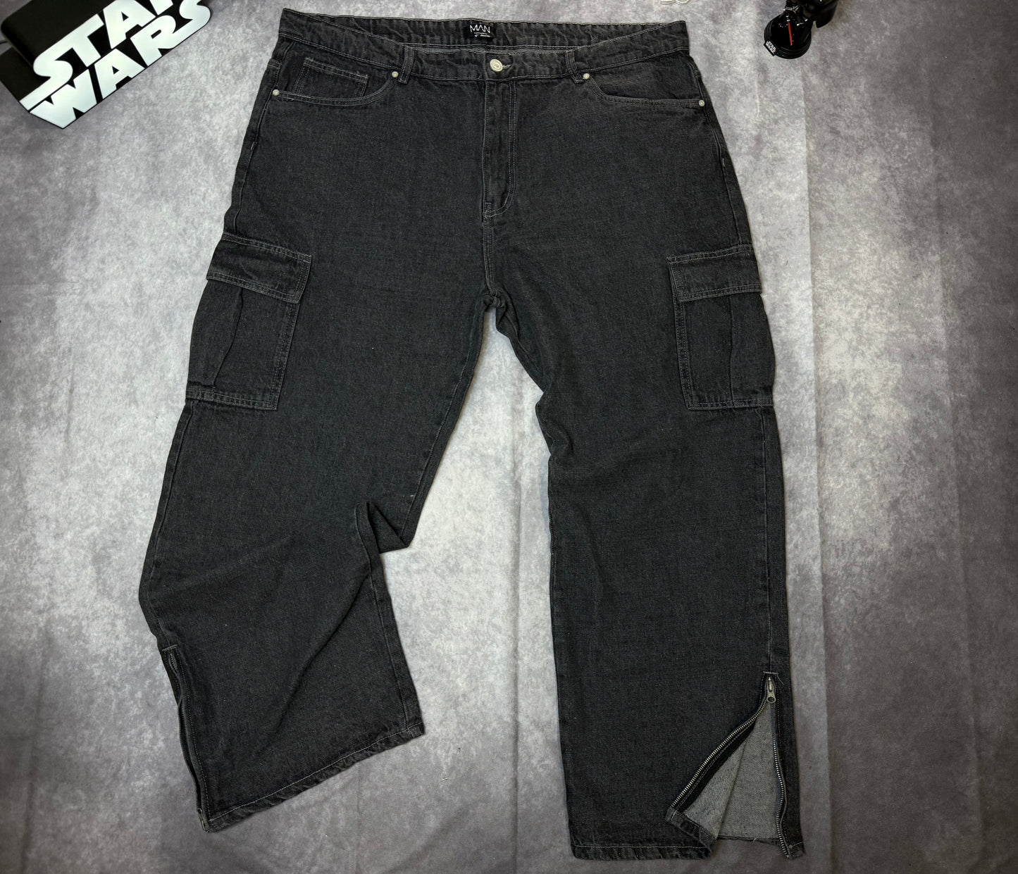 Plus Zip Hem Straight Fit Cargo Jeans