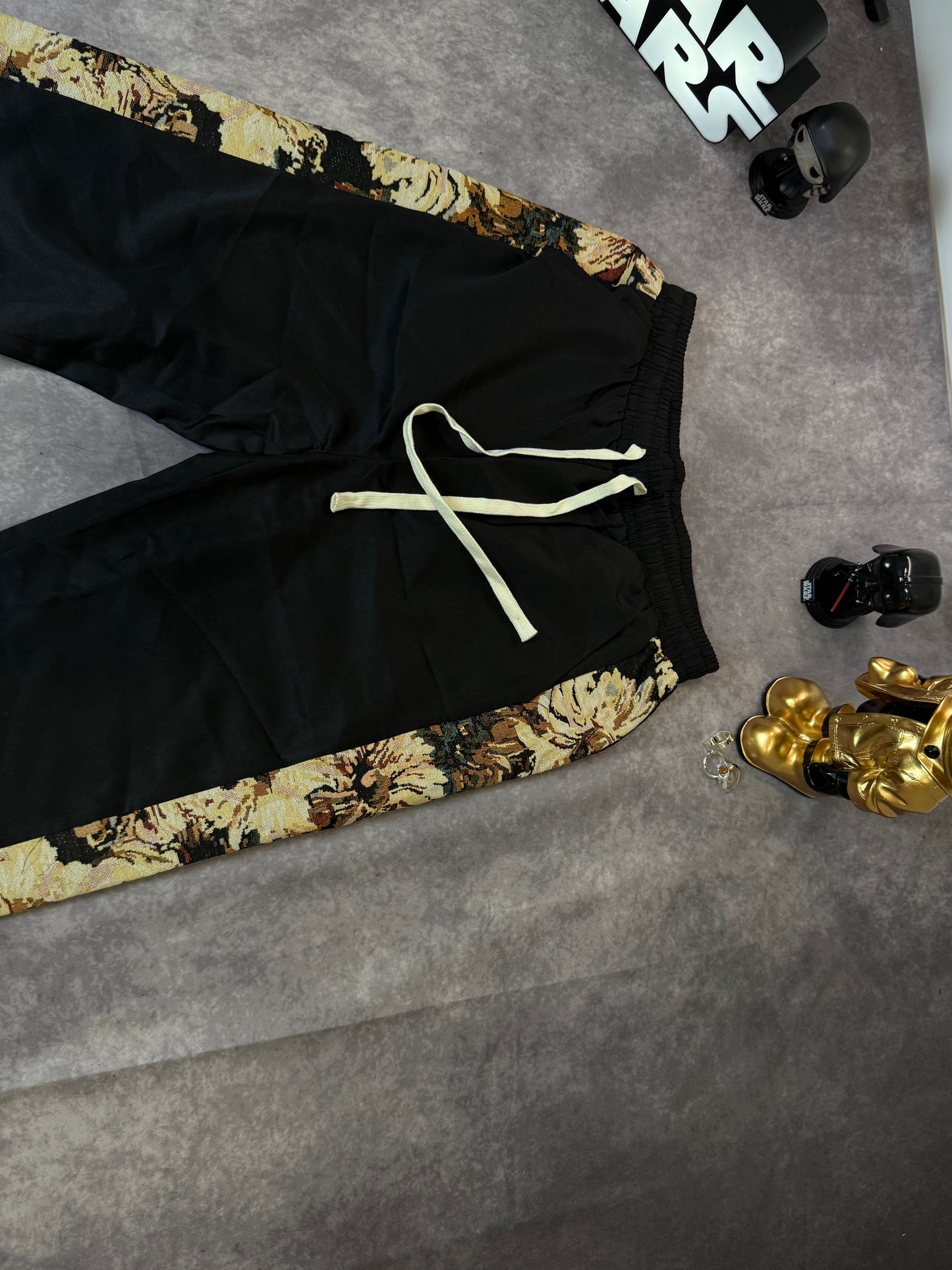 Men Straight Leg Casual Pants With Floral Jacquard Side Panel