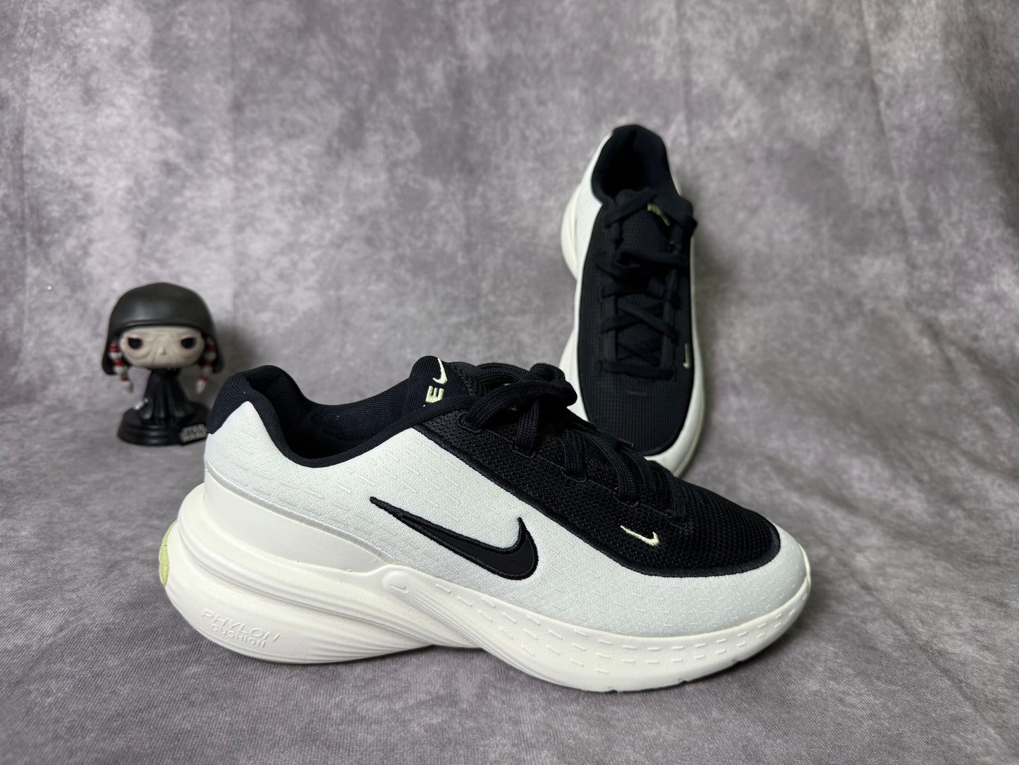 NIKE UPLIFT SC