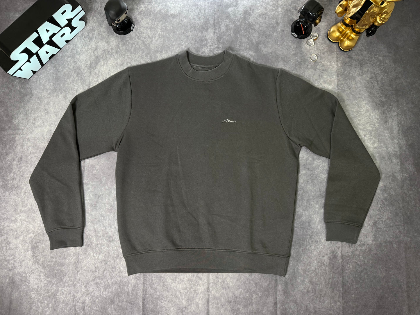 Regular Fit Man Signature Extended Neck Split Hem Sweatshirt Tracksuit