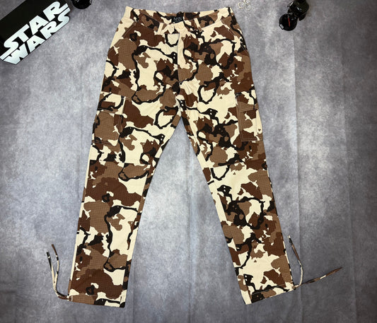 Fixed Waistband Ripstop Straight Leg Camo Pants