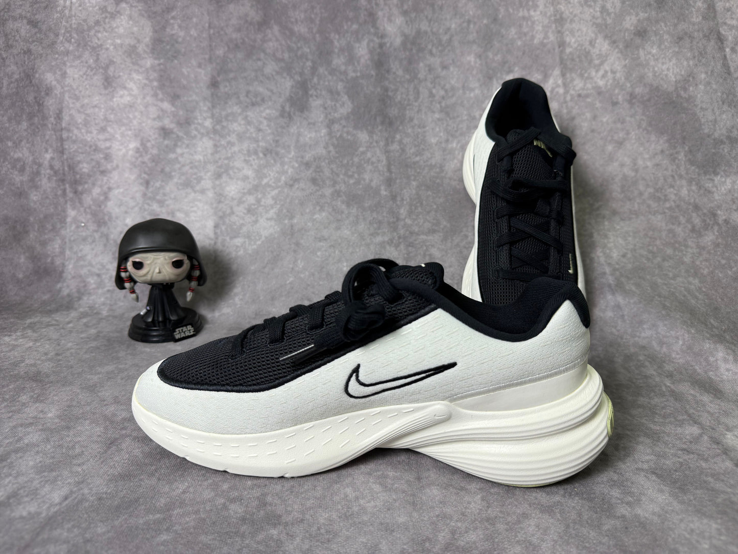 NIKE UPLIFT SC