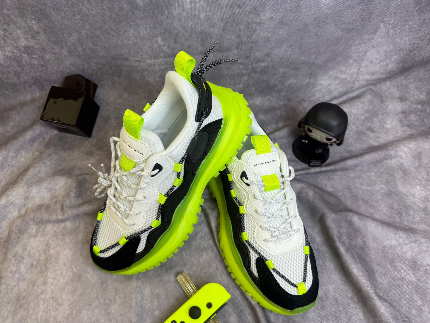 STEVE MADDEN BARIES