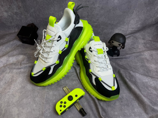 STEVE MADDEN BARIES