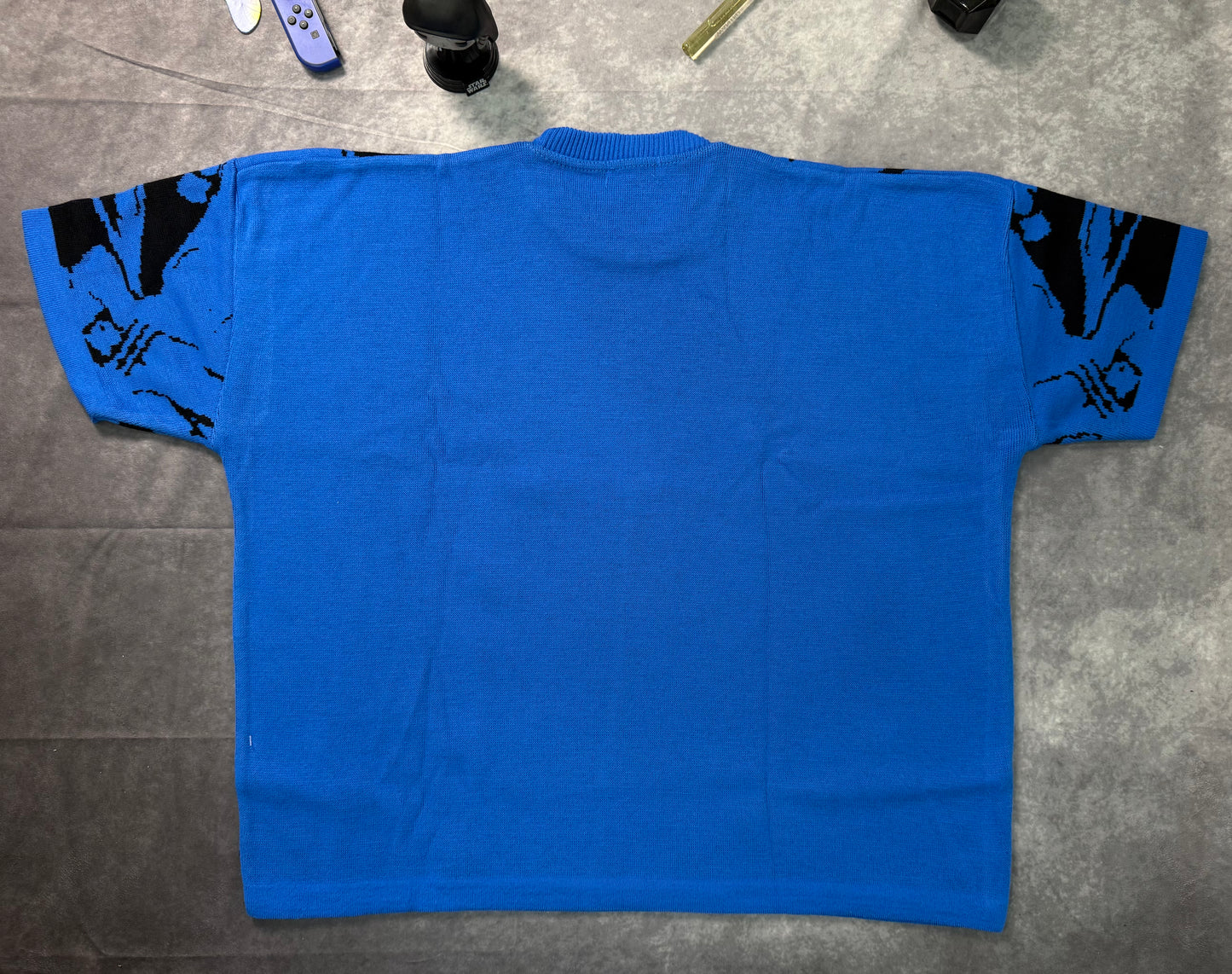 Oversized Line Drawing Knitted T-shirt