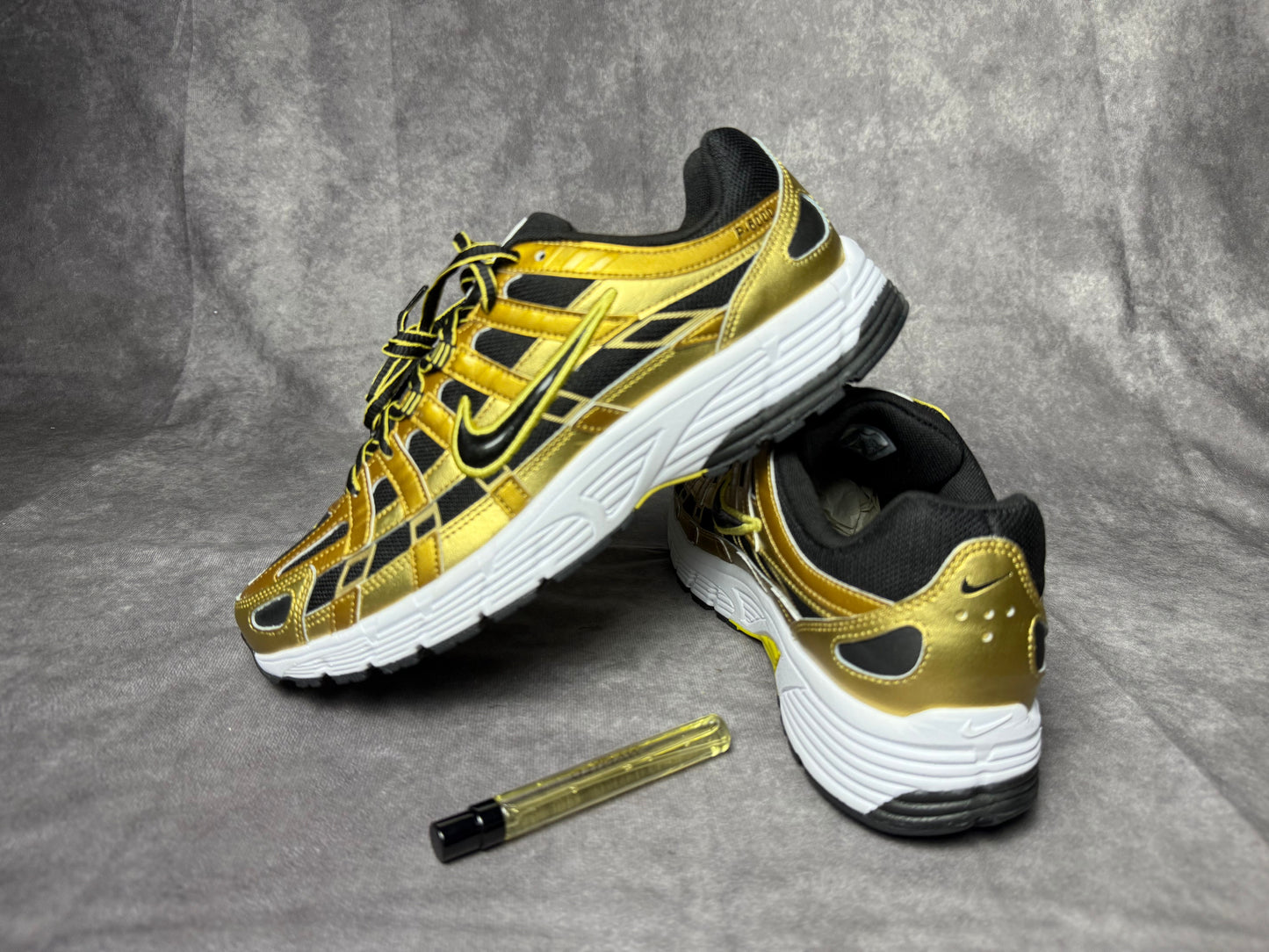 NIKE P-6000