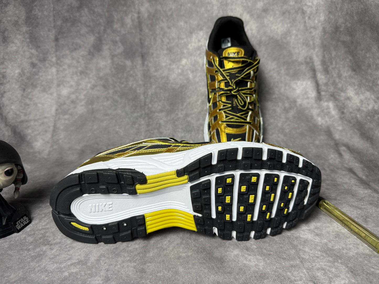 NIKE P-6000