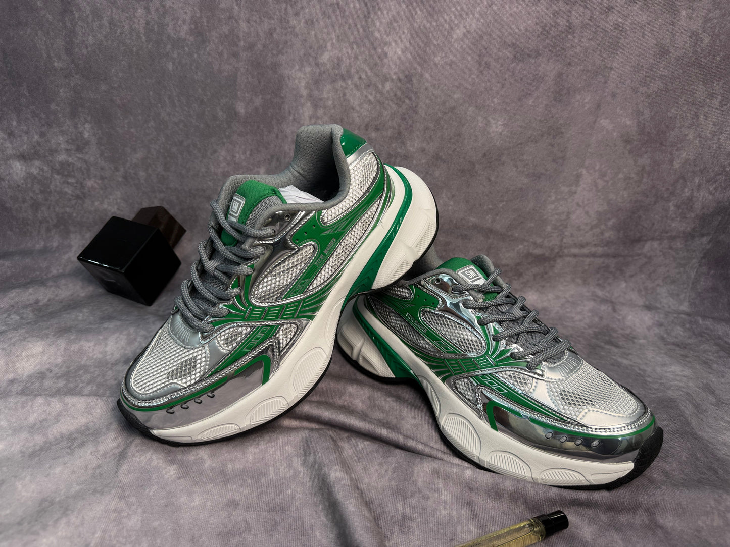 STEVE MADDEN NEVIS